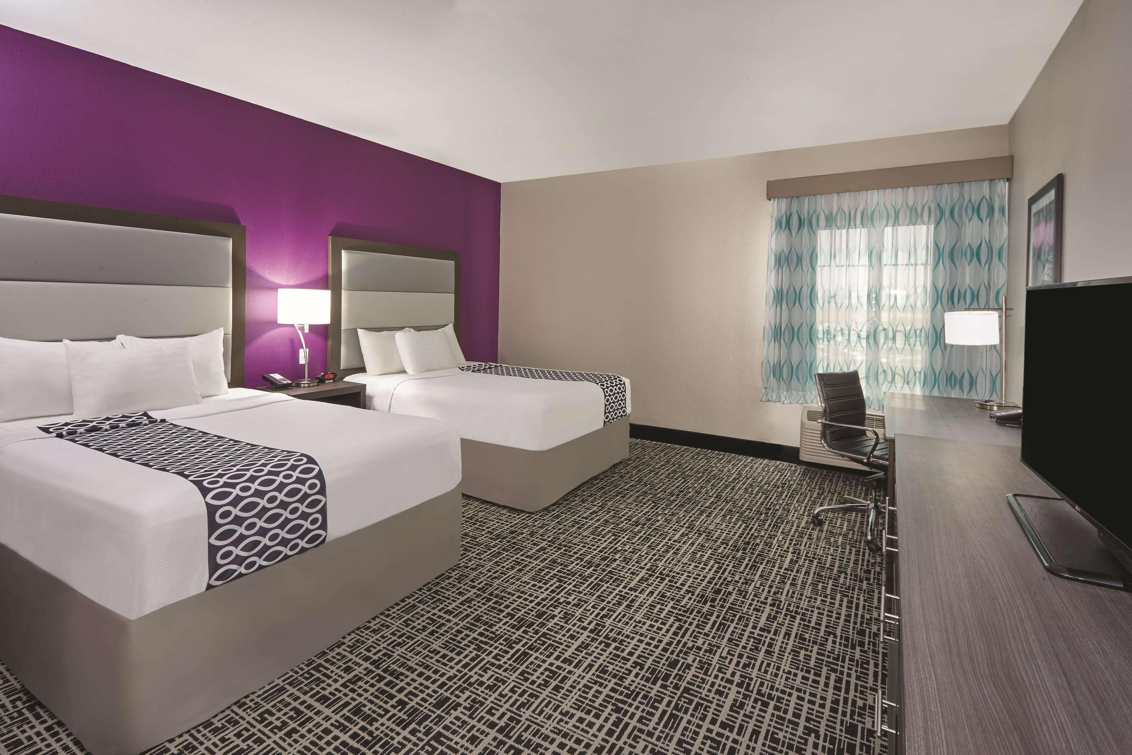 Отель La Quinta By Wyndham Springfield Il Экстерьер фото